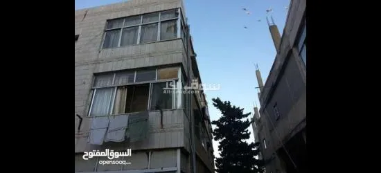 سطح خالي من البناء في الذراع الشمالي بعمان - 3