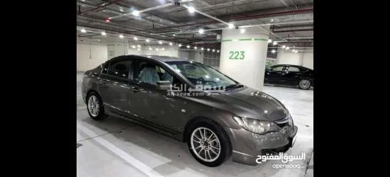 هوندا سيفيك بنزين بحالة ممتازة وبسعر لقطة