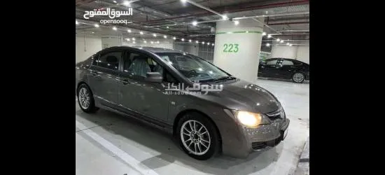 هوندا سيفيك بنزين بحالة ممتازة وبسعر لقطة - 2