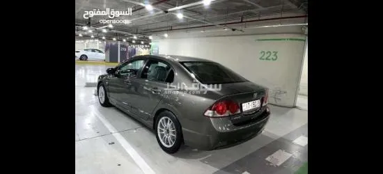 هوندا سيفيك بنزين بحالة ممتازة وبسعر لقطة - 7