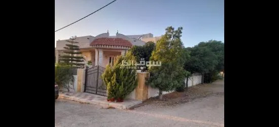 فيلا جديدة تشطيبات فاخره جداً للبيع . - 7