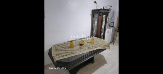 طاوله طعام + بيرو