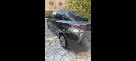 تويوتا بريوس 2017