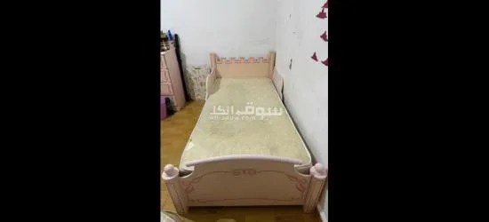 غرفة نوم بنات باللون الزهري مستورد من الاماؤات للبيع والسعر قابل للتفاوض