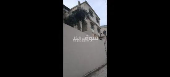 بيع بيت مكون من عدة شقق - 4