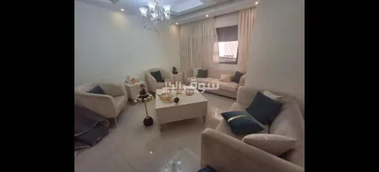 كنب للبيع مع الطاولات