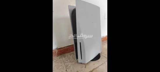 ps5وكاله للبيع استخدام اقل من شهرين مدخل سيدي
