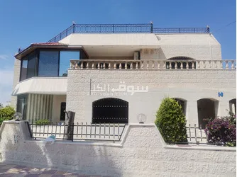 فيلا للبيع في أرقى أحياء عبدون