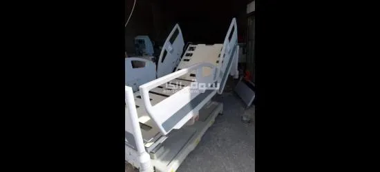 سرير طبي اسباني